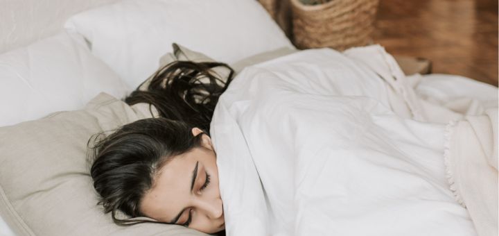 This Is Why Your Nighttime Skincare Routine Needs A Sleeping Mask!