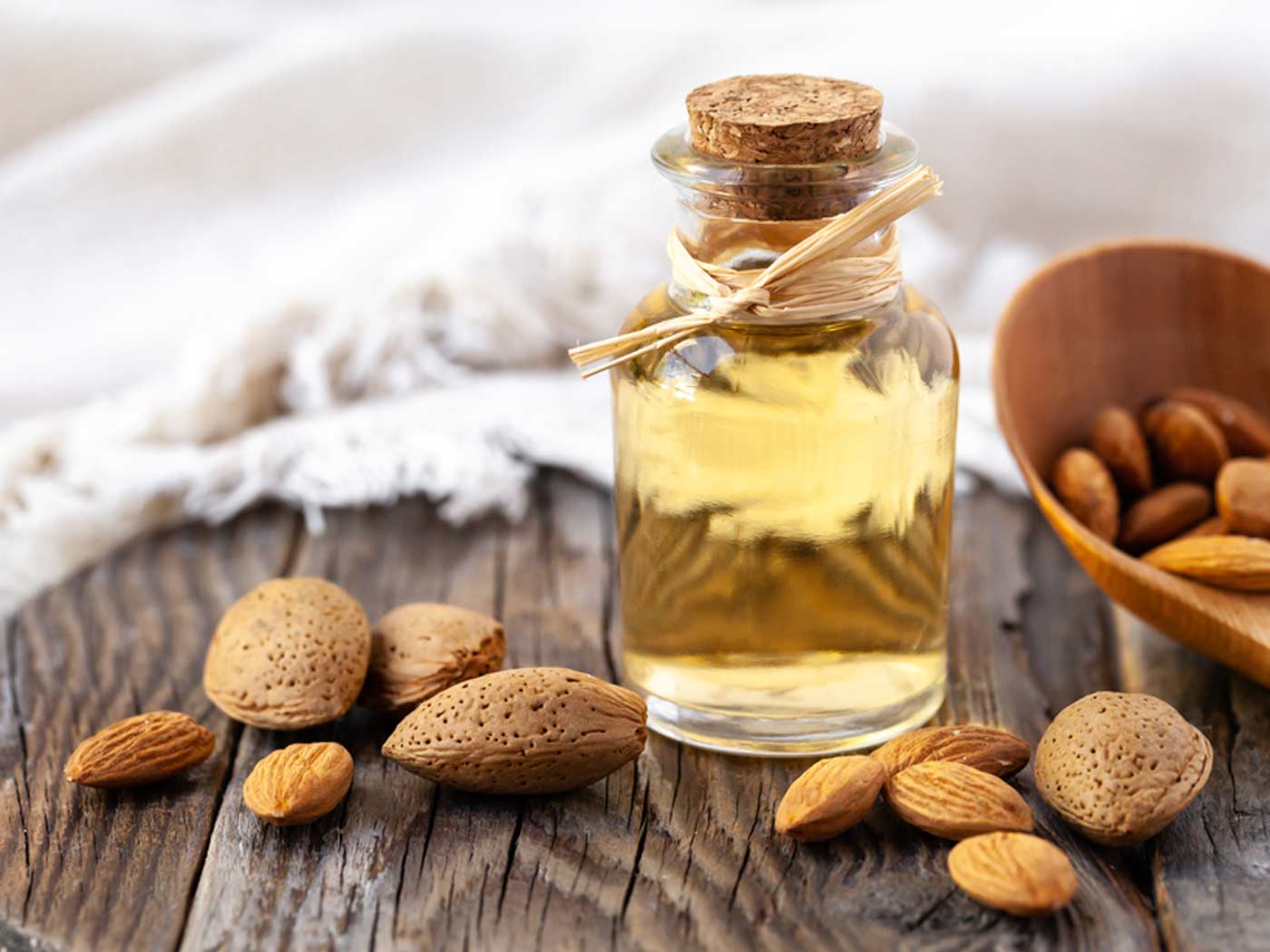 benefits of almond oil for face
