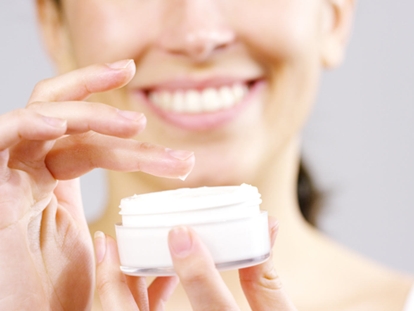 Day Cream: Benefits of applying day cream on face- Pure Sense